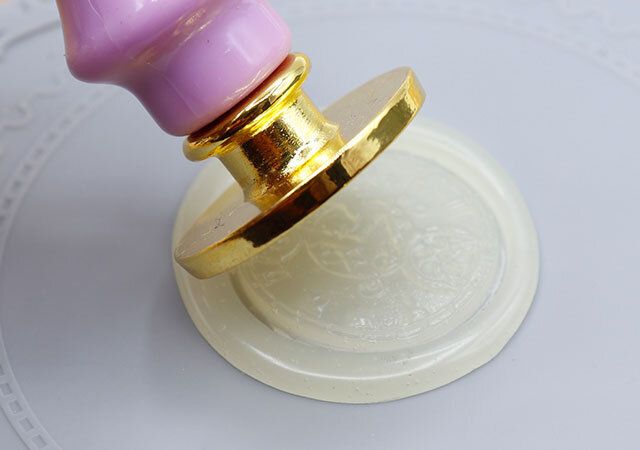 100均セリアのシーリングワックスをシール化できるアイディアグッズ