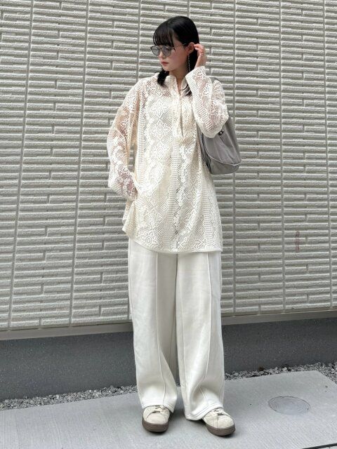 春のシアートップスコーデ