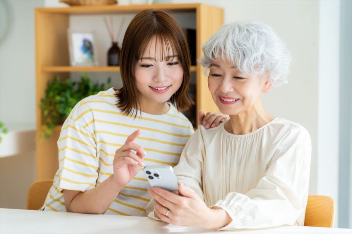 「親との同居に関する意識調査」の結果とは…