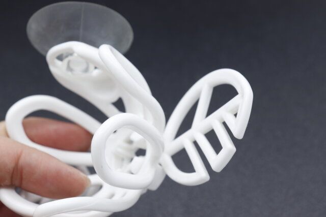 セリアのフラワーの3Dパフホルダーには吸盤がついてる