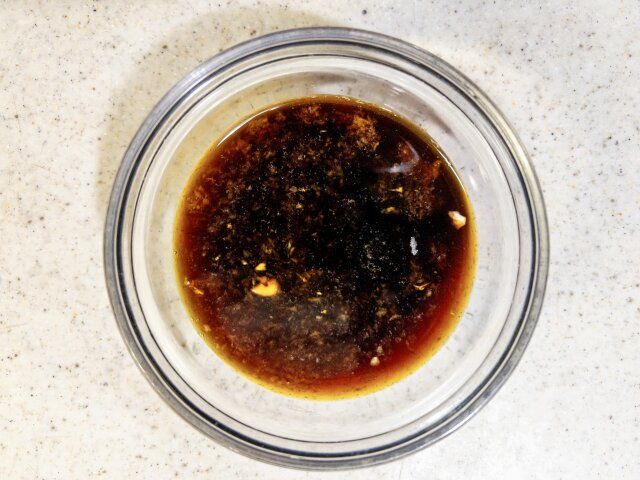 かつおのステーキ レシピ 調味料を混ぜ合わせる