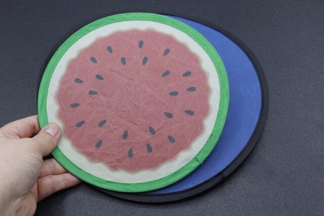 ダイソーの折りたたみうちわのサイズ