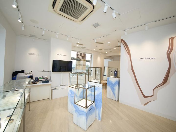 画像: 六本木ヒルズ ヒルズ2F ヒルズ ボックスで開催されている【ミラモア】5周年記念ポップアップイベントの様子。 出典：ミラモア