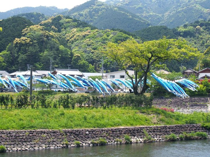 創業元禄初年！日本で一番カタイ老舗のお菓子！？西川屋の「ケンピ」【旅するデザイナーがおすすめする旅先でのお土産たち！】