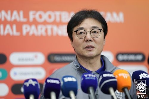 ファン・ソンホン監督