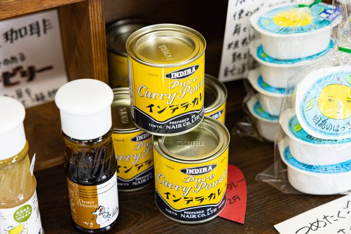 広島や宮島モチーフの雑貨や瀬戸内みやげもそろう♪レトロなたたずまいの「佐々木文具店」へ