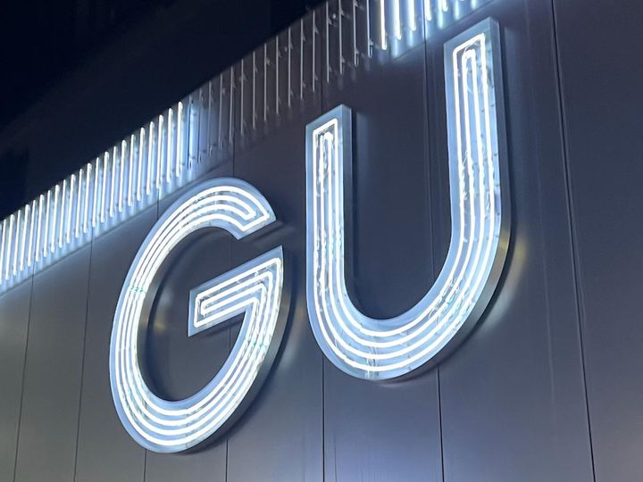 画像: トレンドは小物で取り入れよ！【GU】で買える！「シルバーシューズ」って？