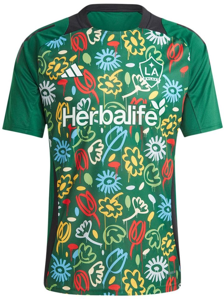 メッシ、吉田麻也も着る！MLSが「アースデイ」ジャージを発表 “ボタニカル柄”で環境問題を訴える