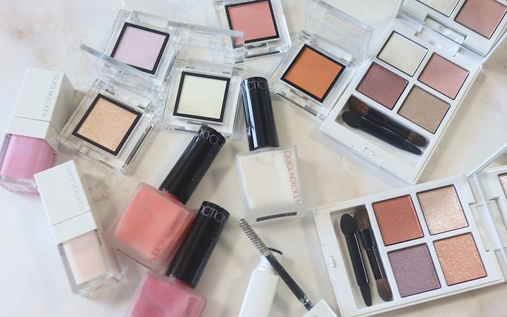 アディクションの「2024年サマーコレクション」を全色スウォッチ！イエベ、ブルベ別のおすすめも紹介