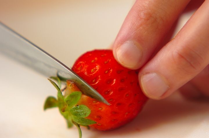 イチゴシェイクの下準備1