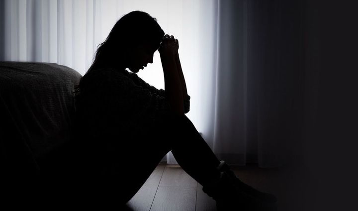 意気消沈した女性