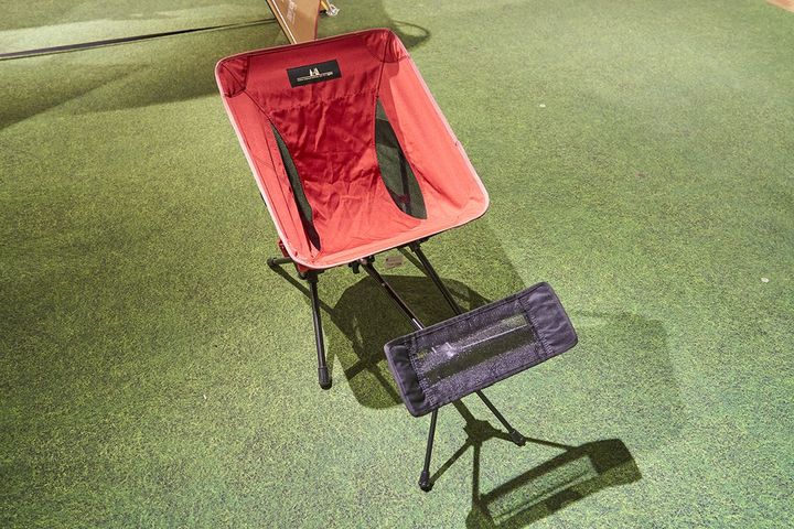 「Ogawa」ツーアングルチェアS 13200円（フットレスト付きで19250円）