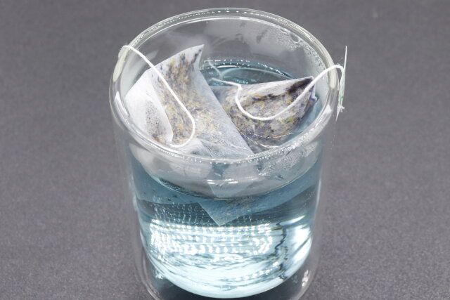 ダイソーのバタフライピーはホットでもアイスでも楽しめる