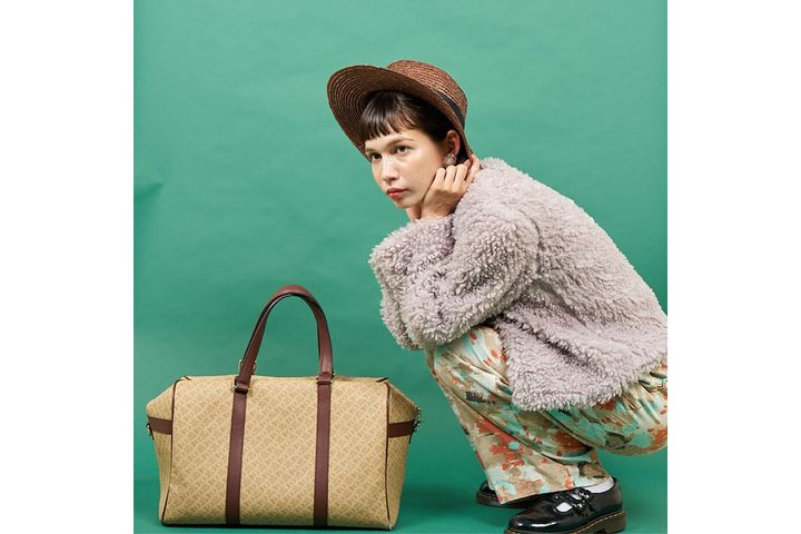 “高知柄”がデザインされたボストンバッグ