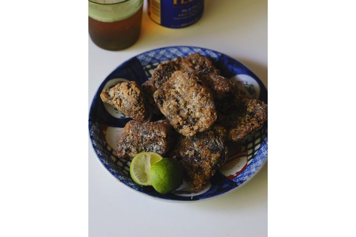 まるで肉のような食べごたえ“鮪の血合いの唐揚げ”