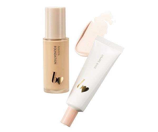 【左】愛されファンデ【右】愛されベース