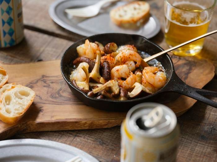 「春シイタケとエビのアヒージョ」