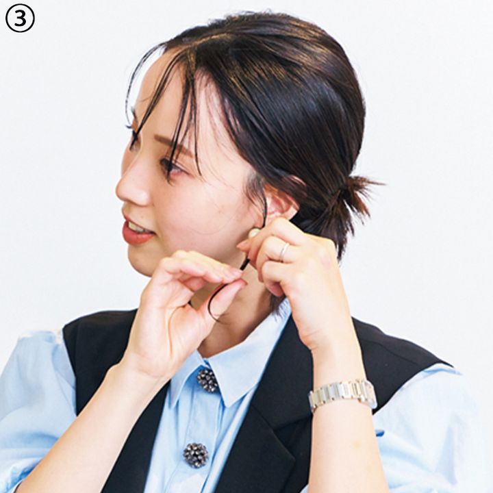 前髪と後れ毛に束感をプラス