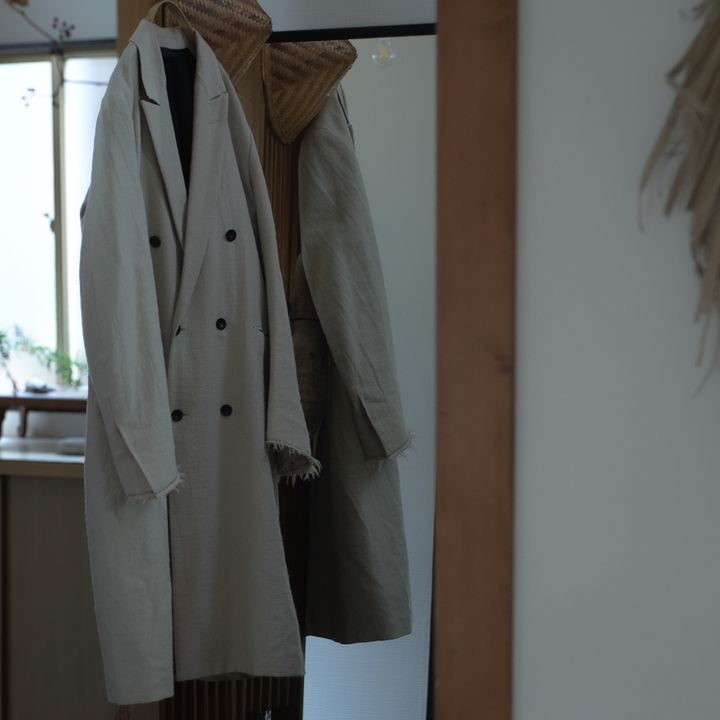 〈ESSAY〉のコート