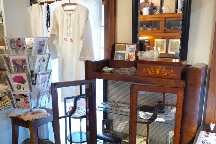 古都鎌倉でふれる英国アンティークの魅力♪素敵なティーセットに心ときめく「フローラル アンティークス」