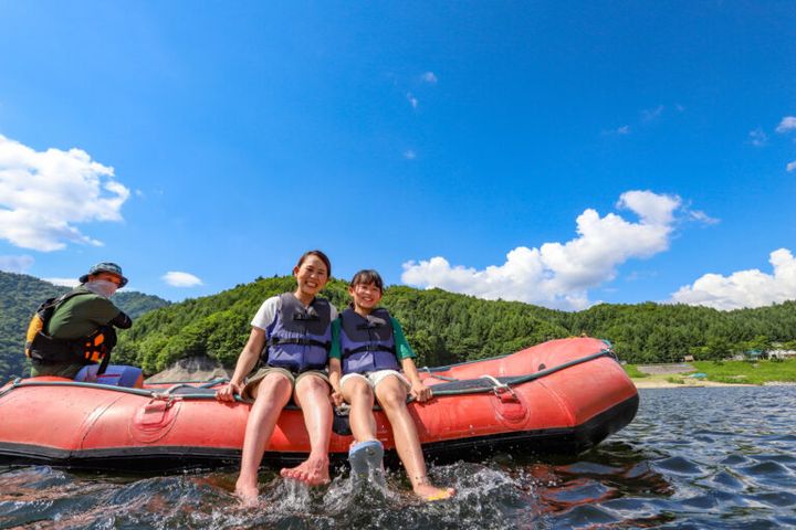 この春、キャンプ場からカヌーの旅へ！