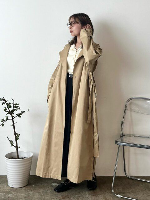 春の白カーディガンコーデ