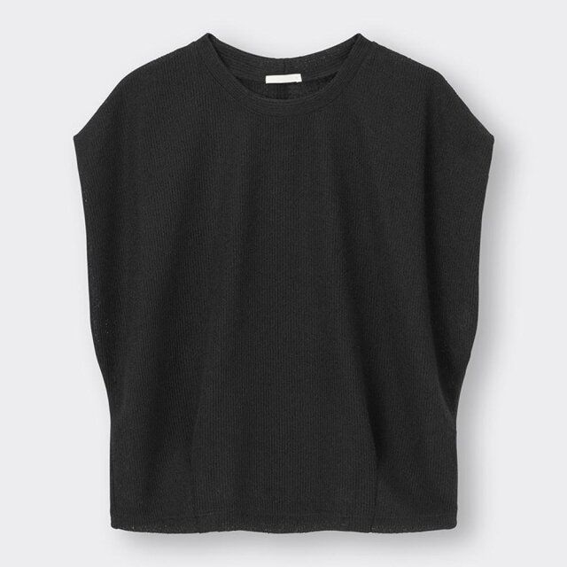 2024年春のGUレディース黒トップス