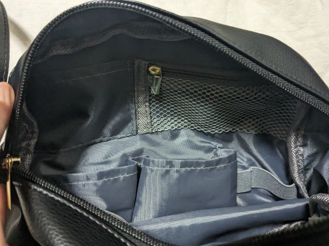 メインポケット