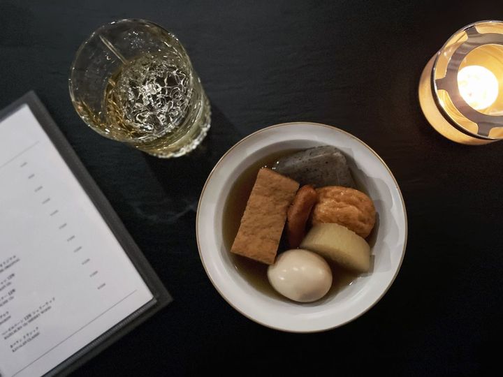 「白いコーヒー出汁のおでん 5種の盛り合わせ」1100円