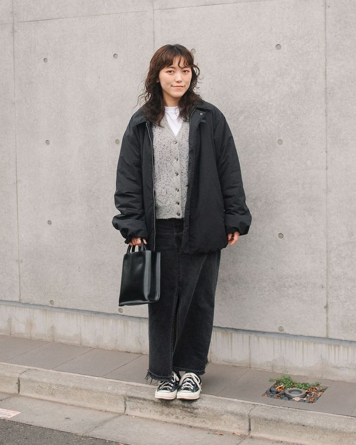 春の“スカート”スタイル5選。お洒落上級者の遊び心溢れる着こなしに注目【TOKYO SNAP】