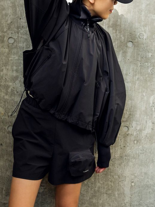 40代ゴルファー必見！ キレのあるおしゃれが楽しめる究極の“黒”アイテム