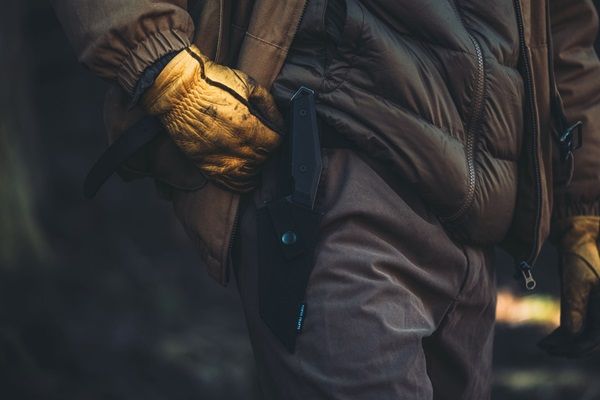 「かっこよすぎる」持ち運びにも超便利！キャンプで役に立つナイフが優秀すぎた…！