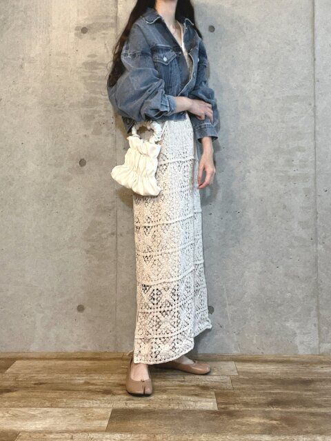 春のデニムジャケットコーデ