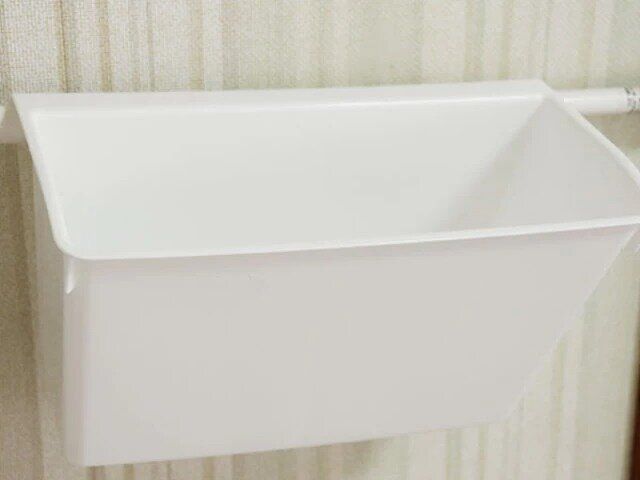 ハンギングポケット（ワイド、ホワイト）の使用例