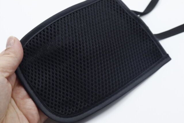 セリアの保冷剤ポーチ バッグ・リュック用の素材