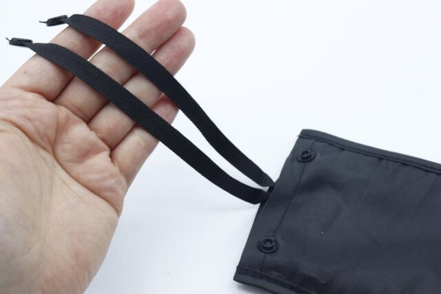 セリアの保冷剤ポーチ バッグ・リュック用のストラップ