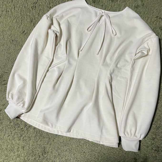 しまむらの「ウエストタックプルオーバー」