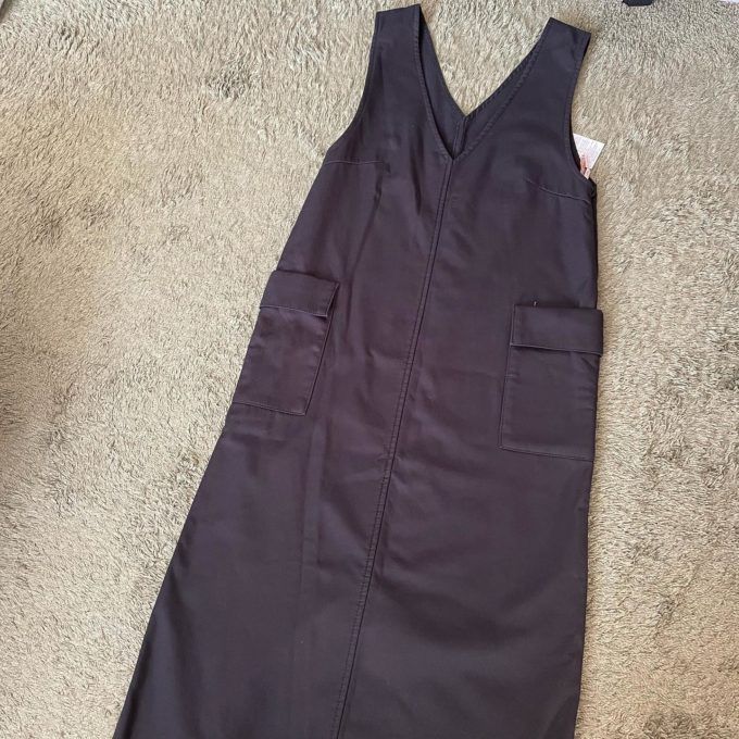 しまむらの「ジャンパースカート」