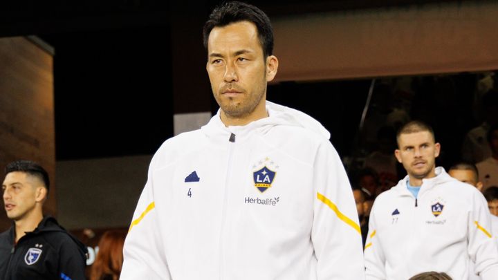 史上初、日本人3選手がMLSに先発出場！吉田麻也、山根視来、高丘陽平のハグシーンに「リスペクト」