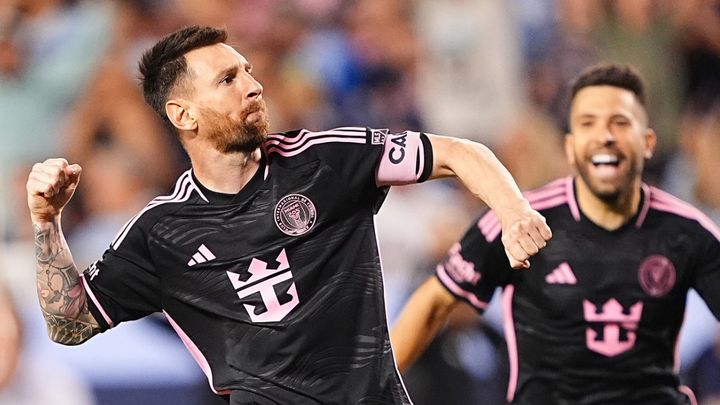 36歳メッシ、珍しく感情爆発のガッツポーズ！7万人来客のMLSでスーパーゴールを叩き込む