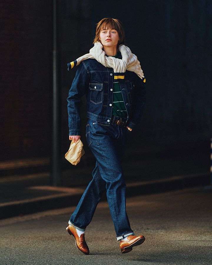 デニム、カラースウェット…今シーズン注目のセットアップのロンドンガール風コーデ4選