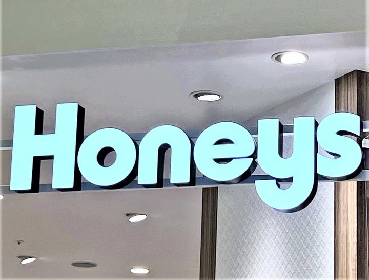 画像: 大人女子、これ注目です！【ハニーズ】オンオフ使える♡「キレイめブラウス」