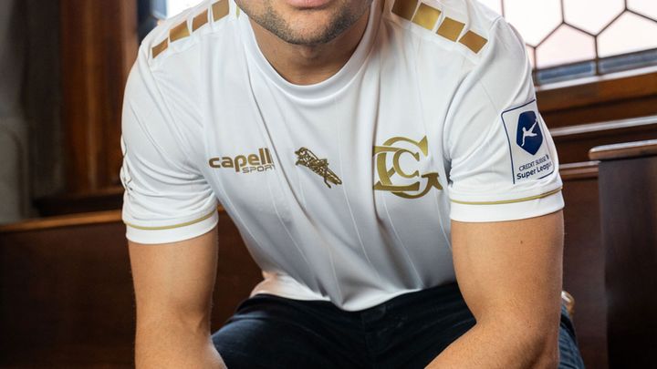 瀬古歩夢のグラスホッパーに純白の限定ユニフォームが登場！伝統の祭りを祝う「雪だるま色」