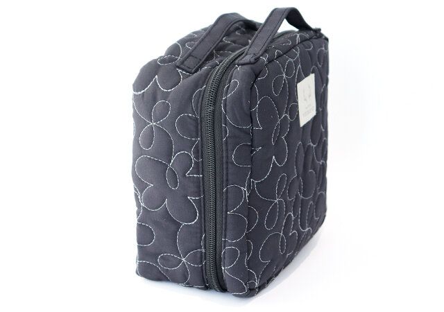 宝島社の大容量コスメポーチムック付録レビュー