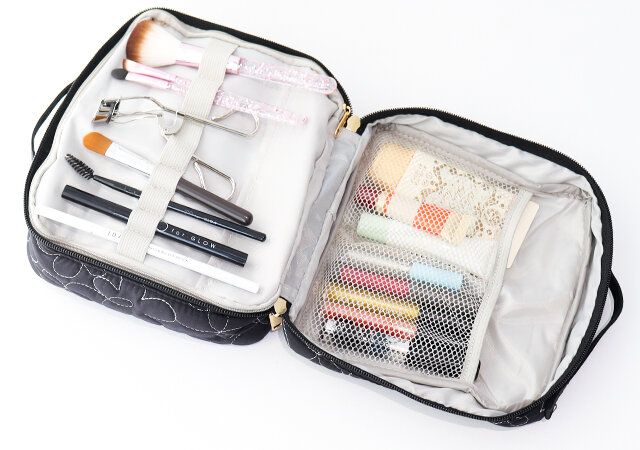 宝島社の大容量コスメポーチムック付録レビュー