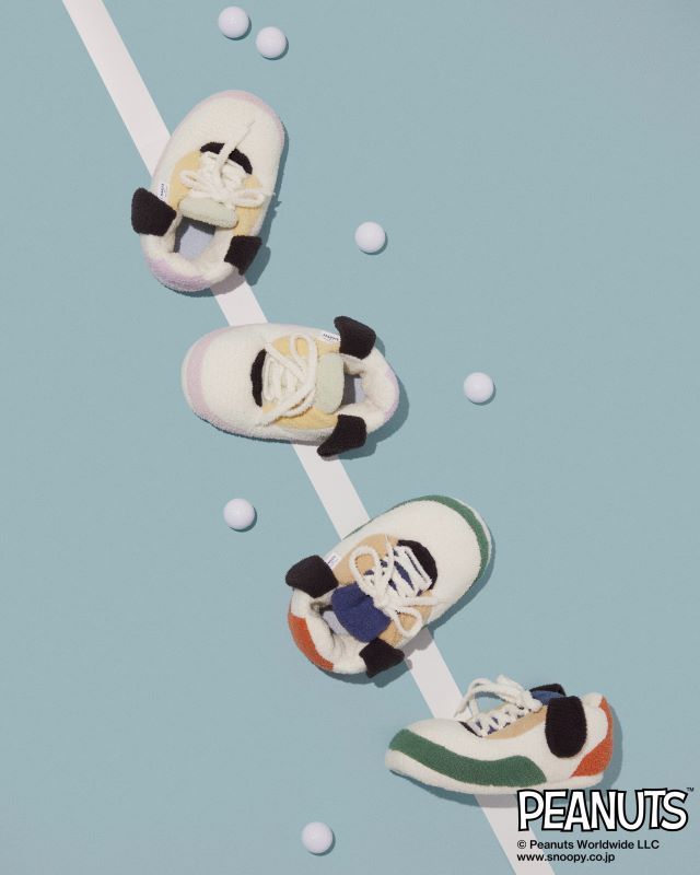 ルームシューズ© 2024 Peanuts Worldwide LLC