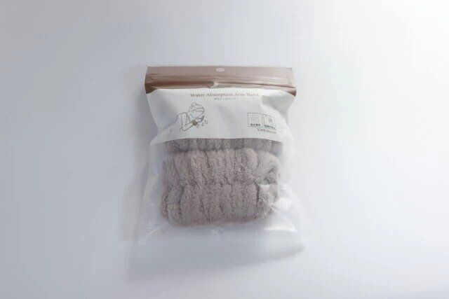 スリーコインズの吸水アームバンドのパッケージ