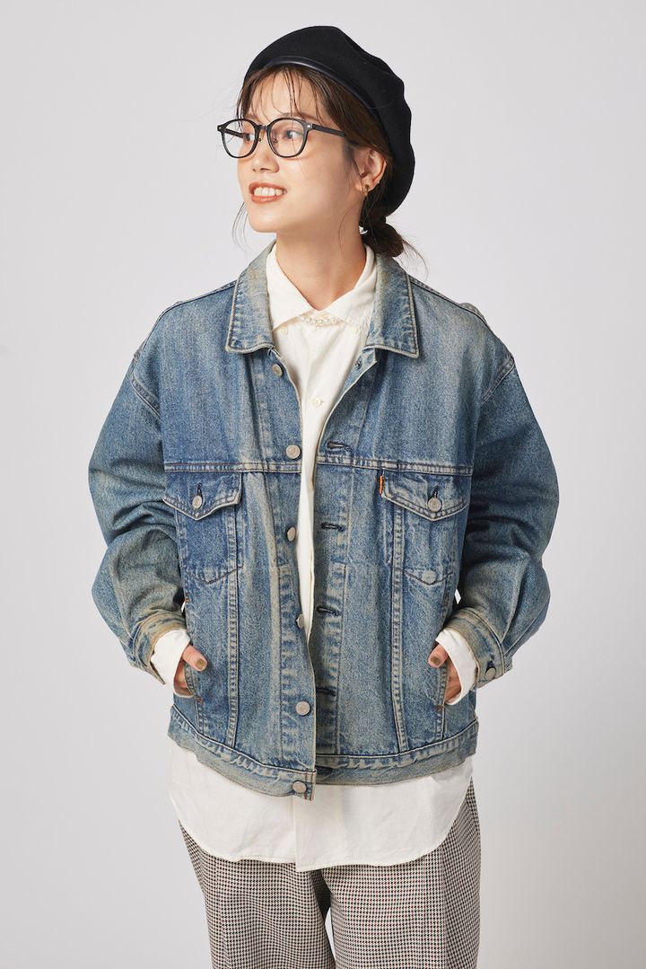 春アウターの本命は“デニムジャケット”。鉄板アイテムの上手な着こなし5選【FUDGE FRIEND おしゃれさんの毎日コーディネート】