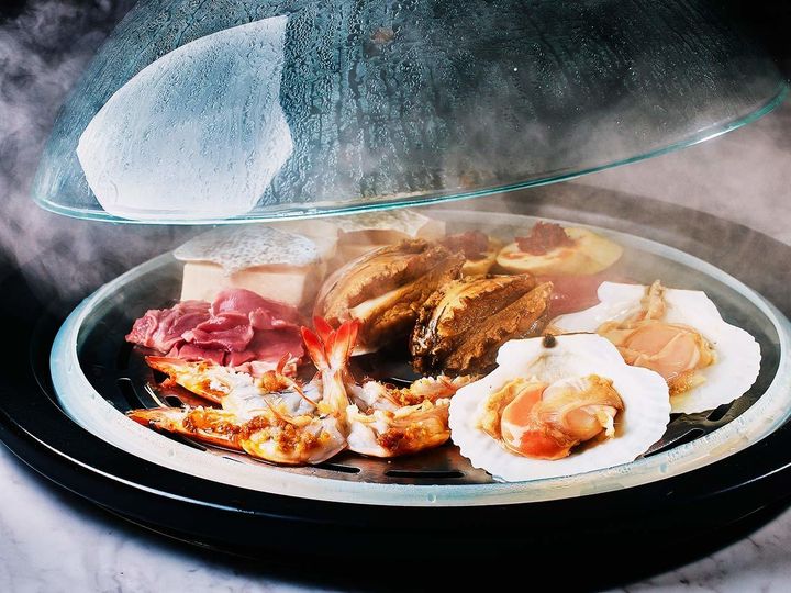 日本大通り『桂宮』の「蒸気火鍋」