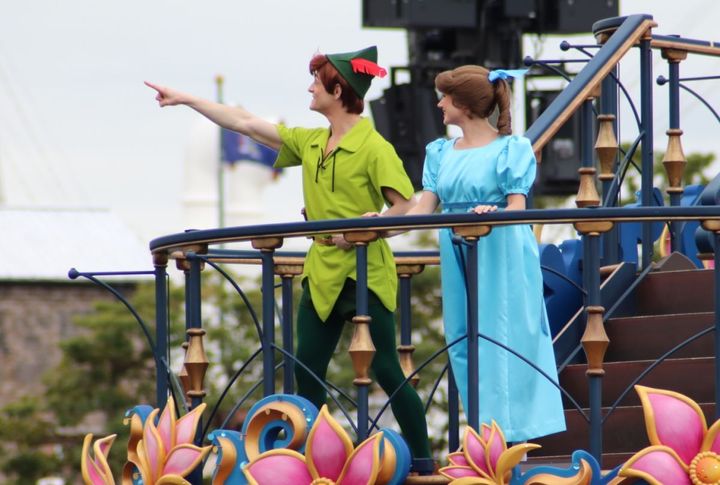 ピーターパンとウエンディーはネバーランドでの冒険を